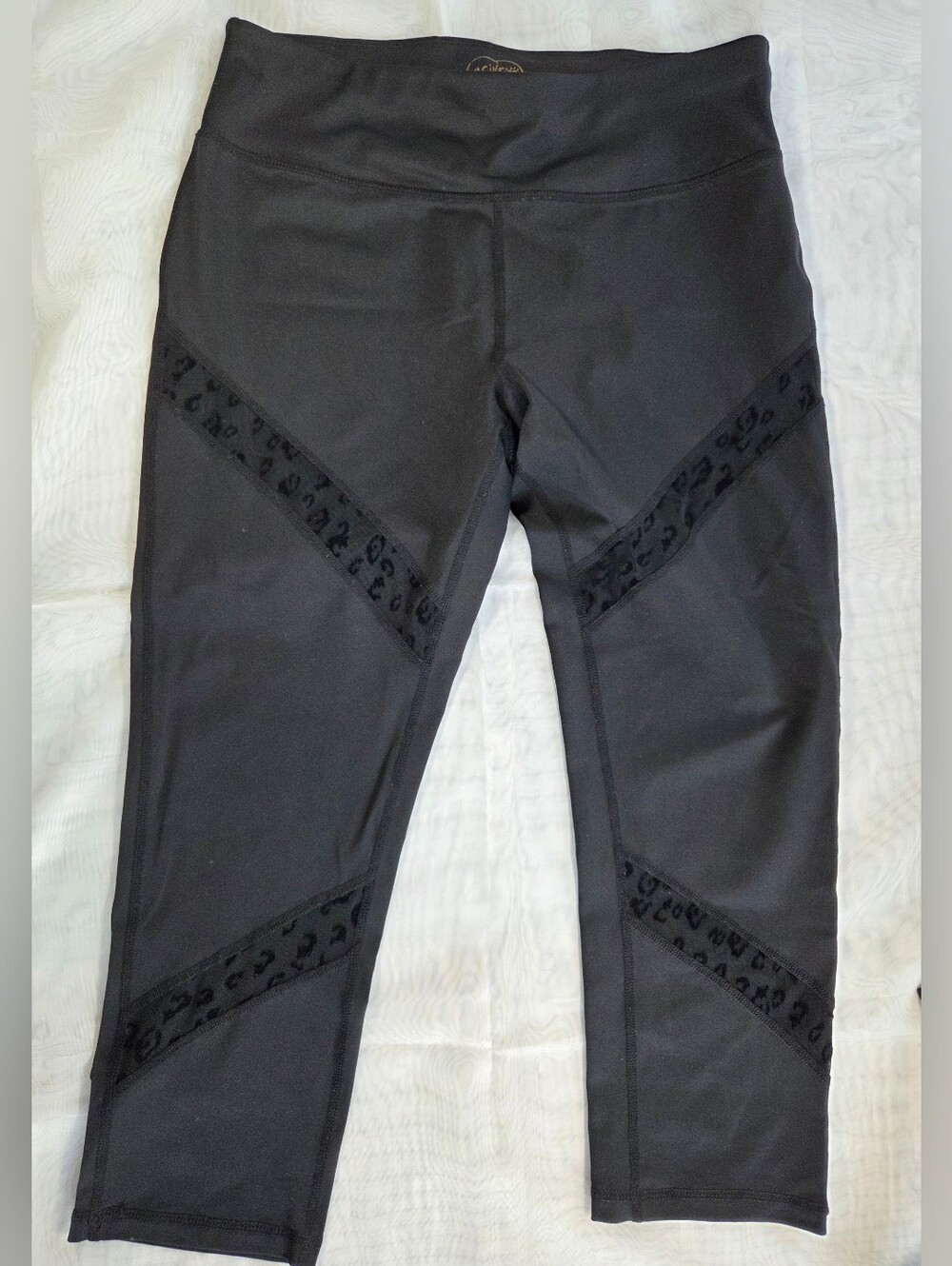 Betsy Johnson Black Athletic Leggings with Subtle‎ Leopard Velvet Inset Active